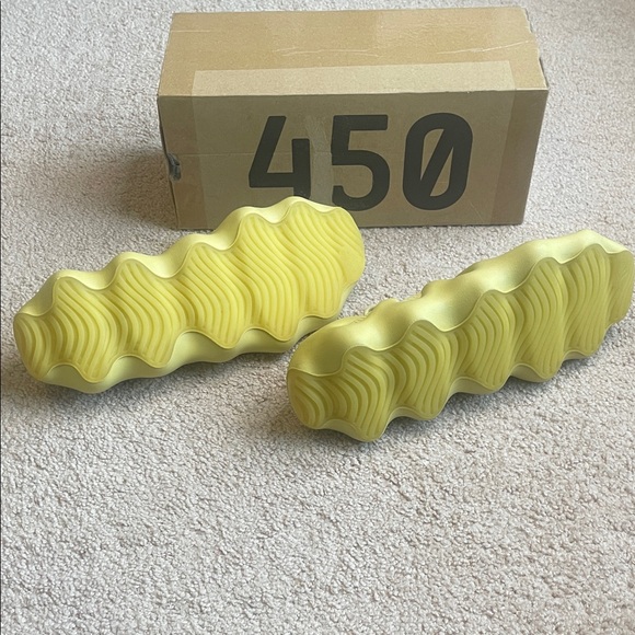 Yeezy 450 Sulfur Sneakers - Picture 7 of 9